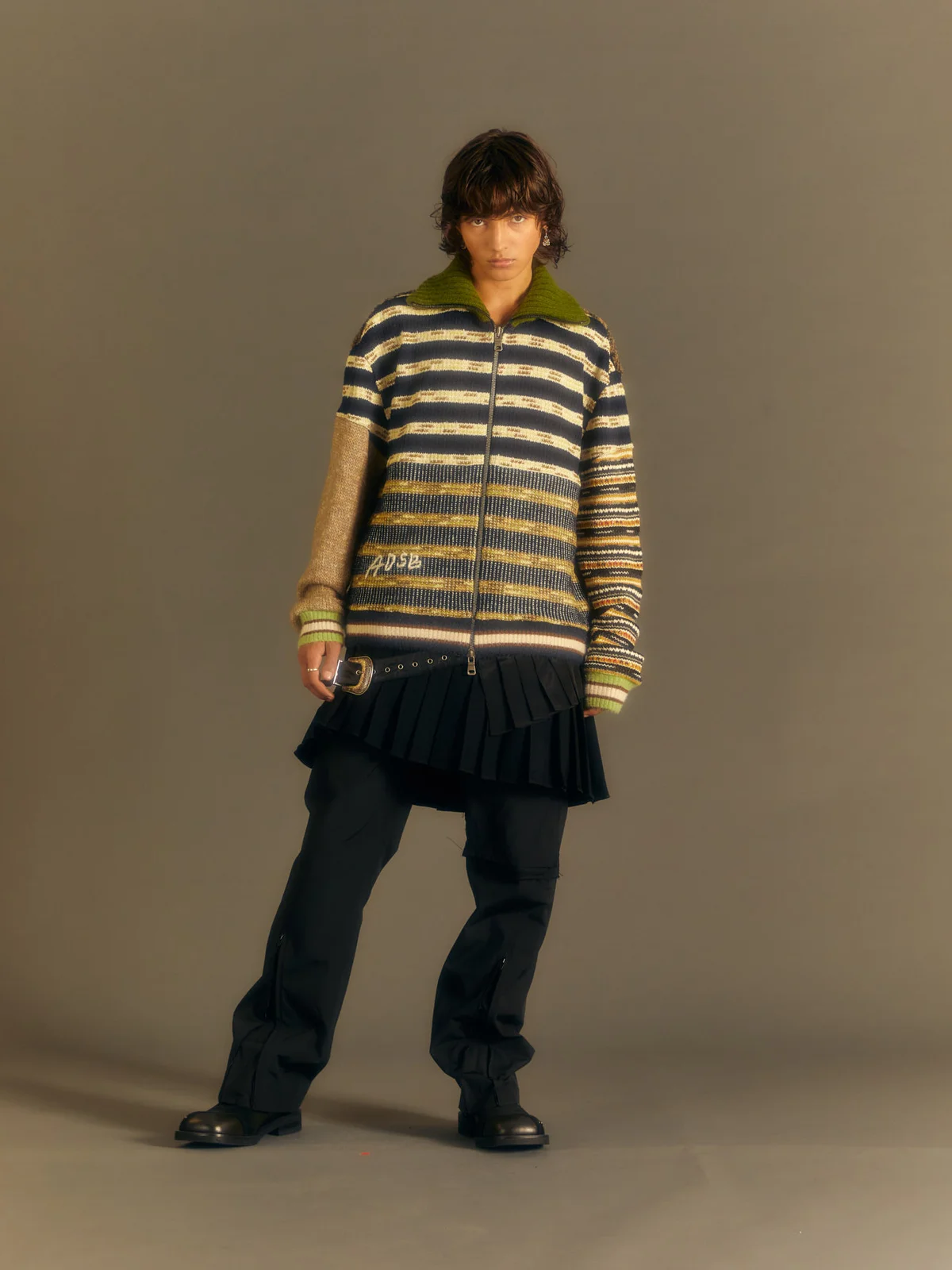 F/W MEN 23 19