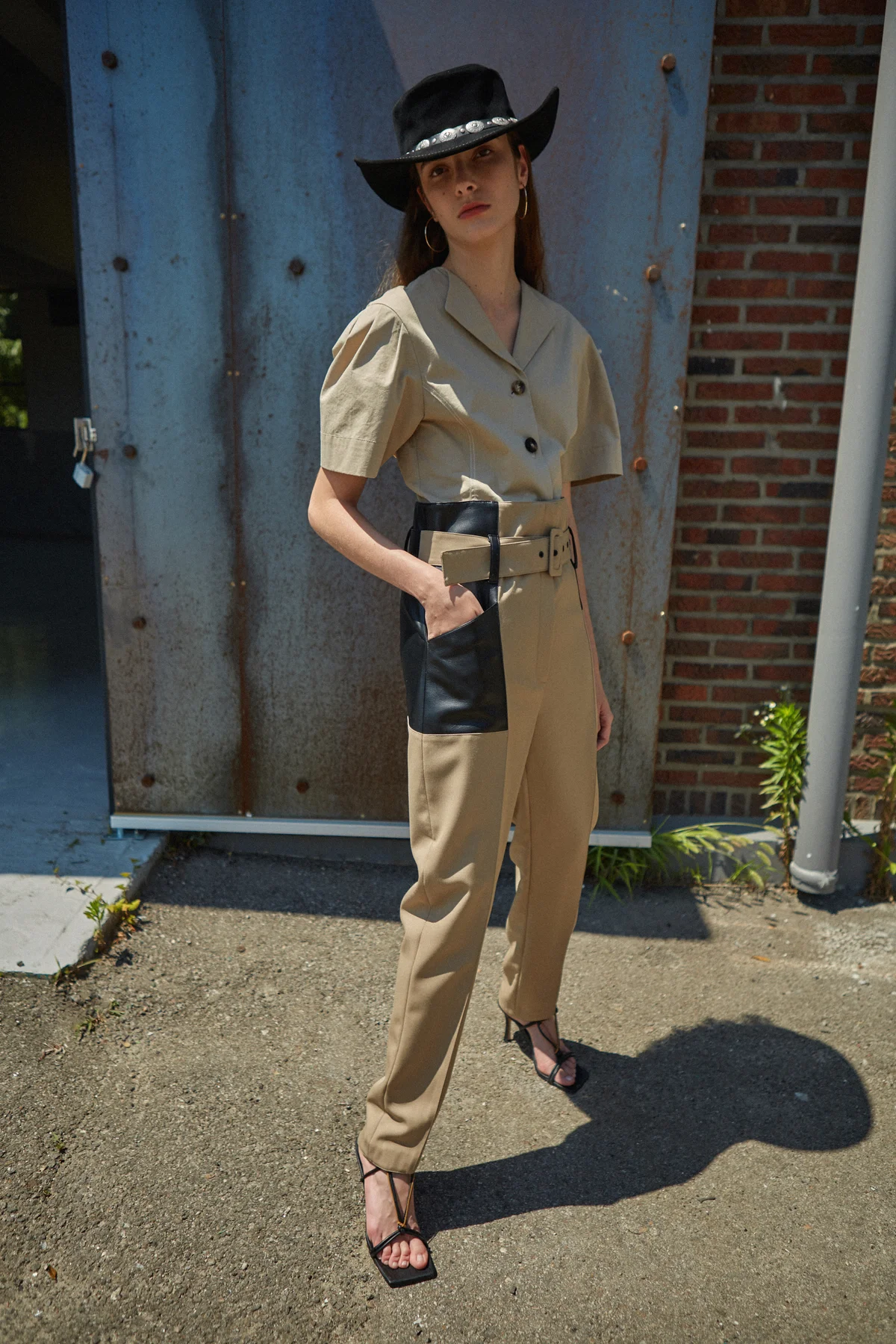 RESORT 21 16
