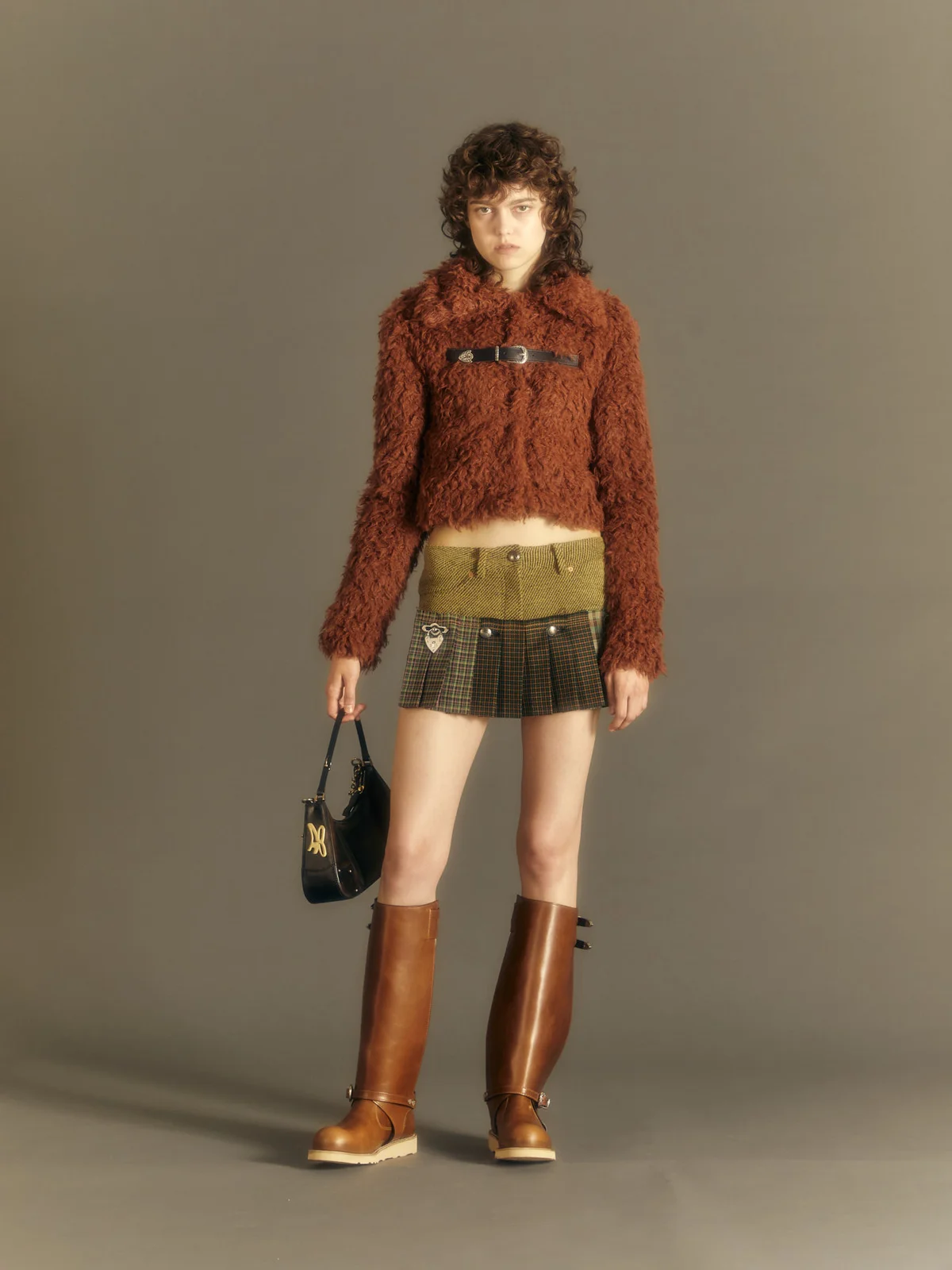F/W WOMEN 23 17