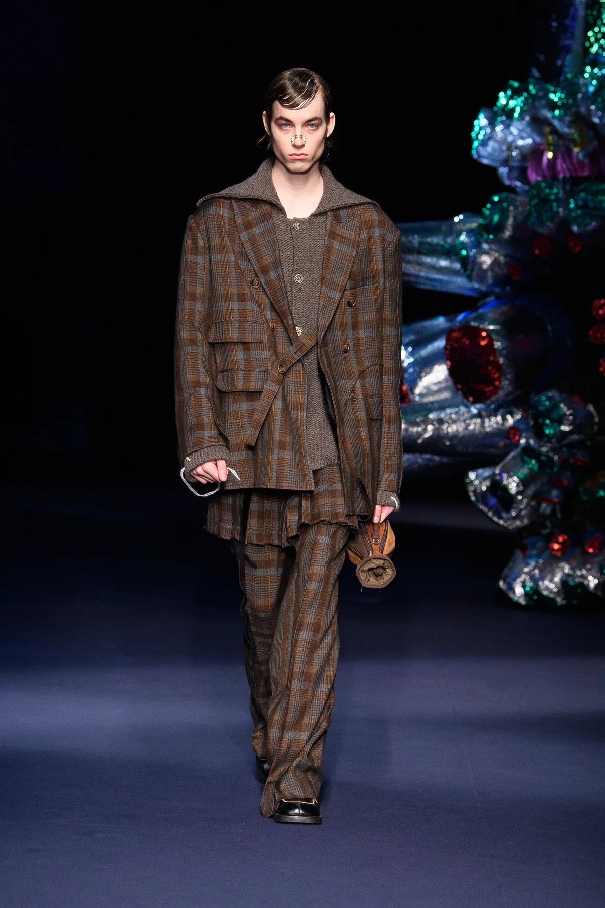 F/W 24 28