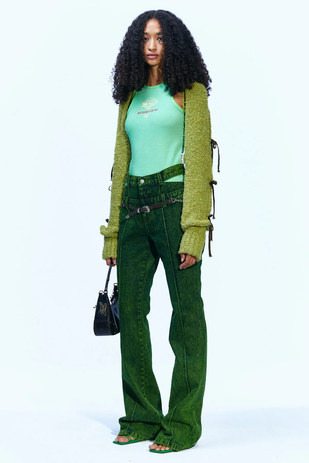 RESORT 23 32