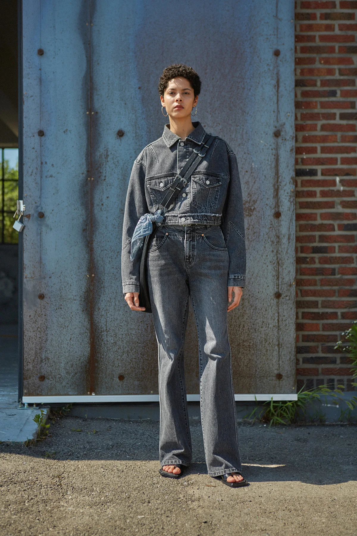 RESORT 21 34