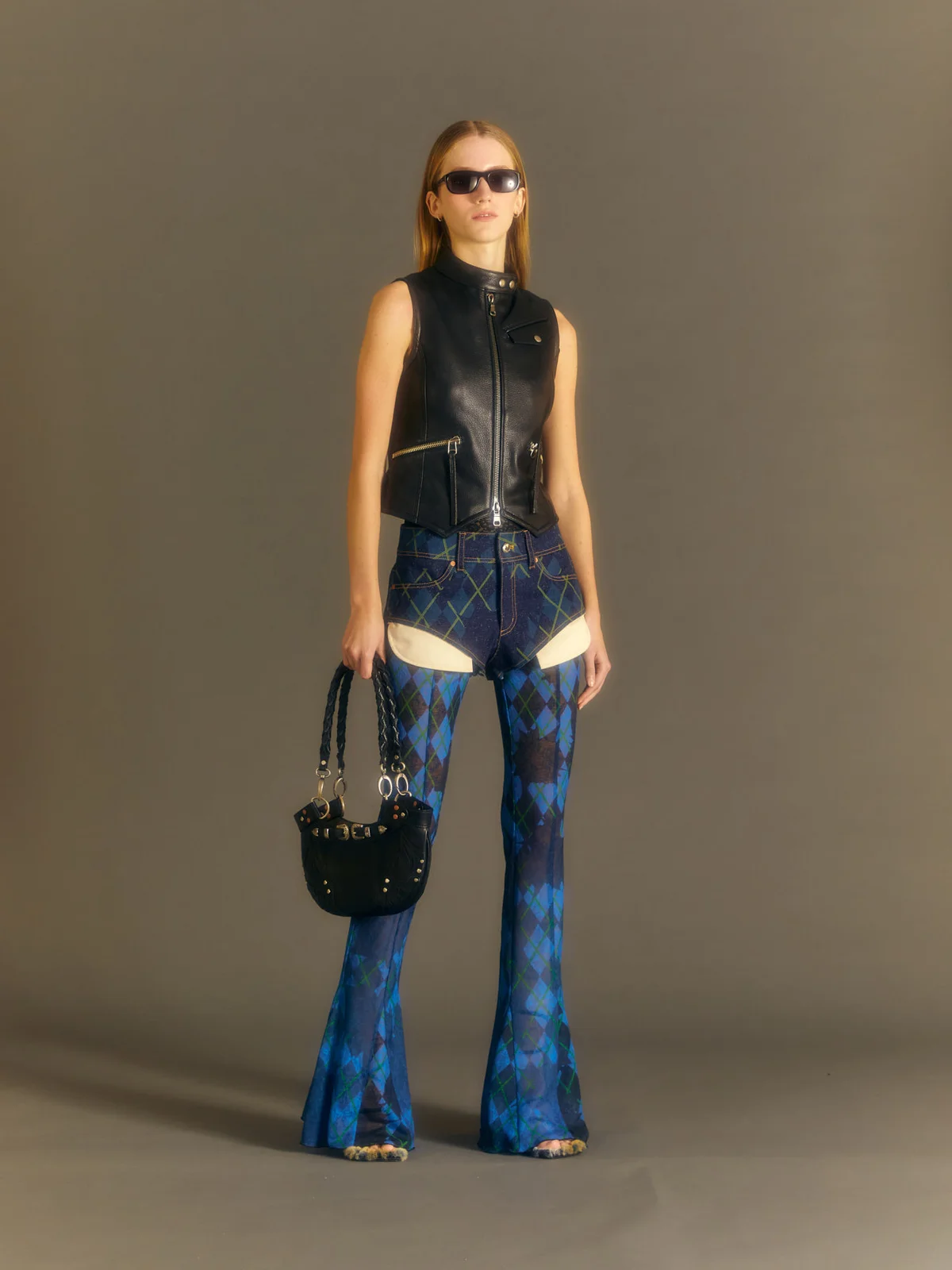F/W WOMEN 23 44