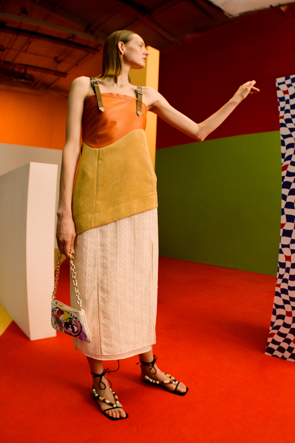 RESORT 22 4