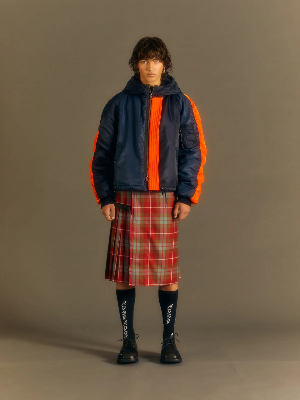 F/W MEN 23 18