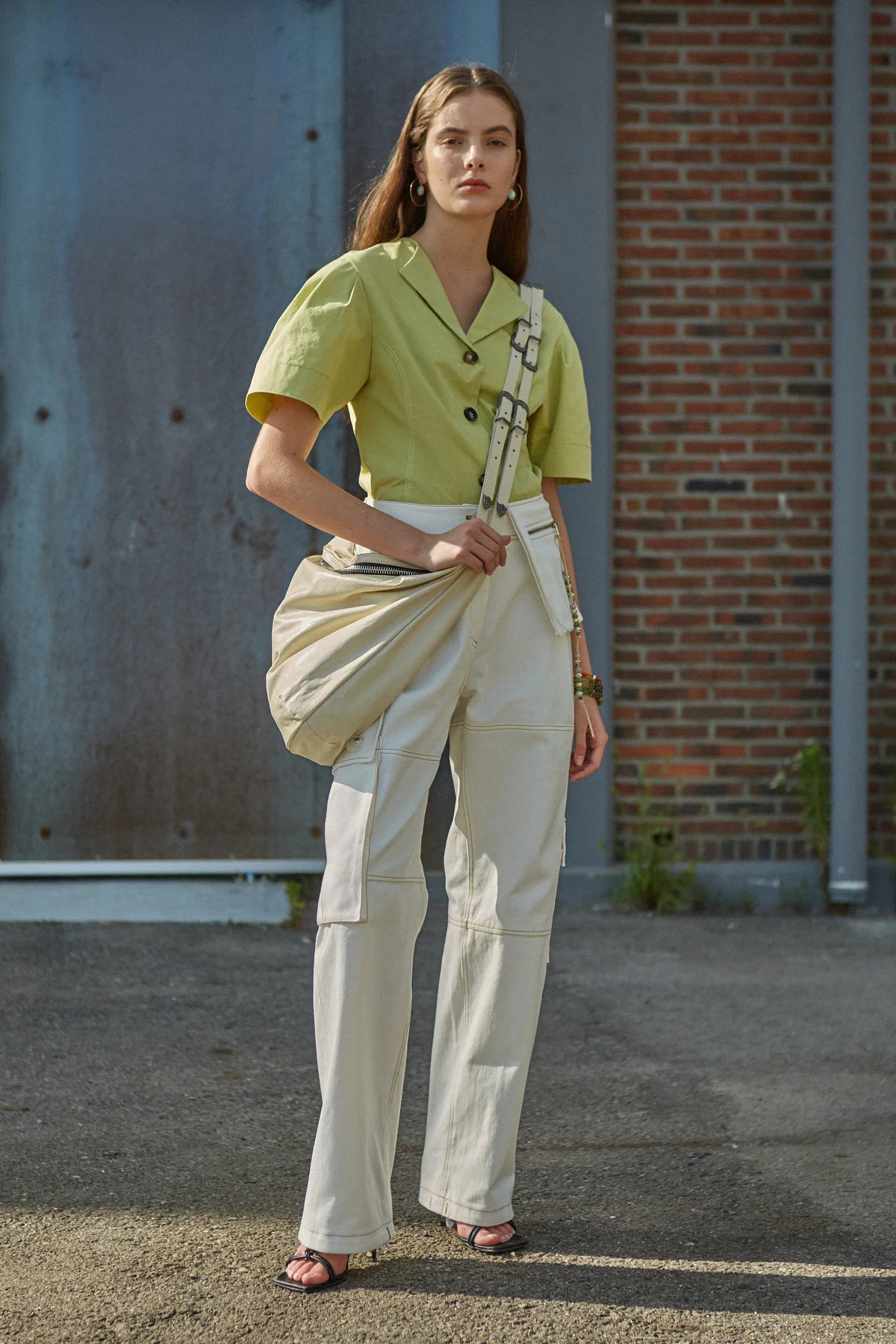 RESORT 21 6